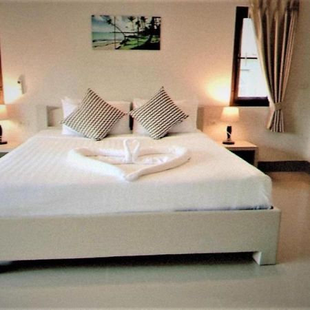 Breeze Bay Villa Wok Tum Екстер'єр фото
