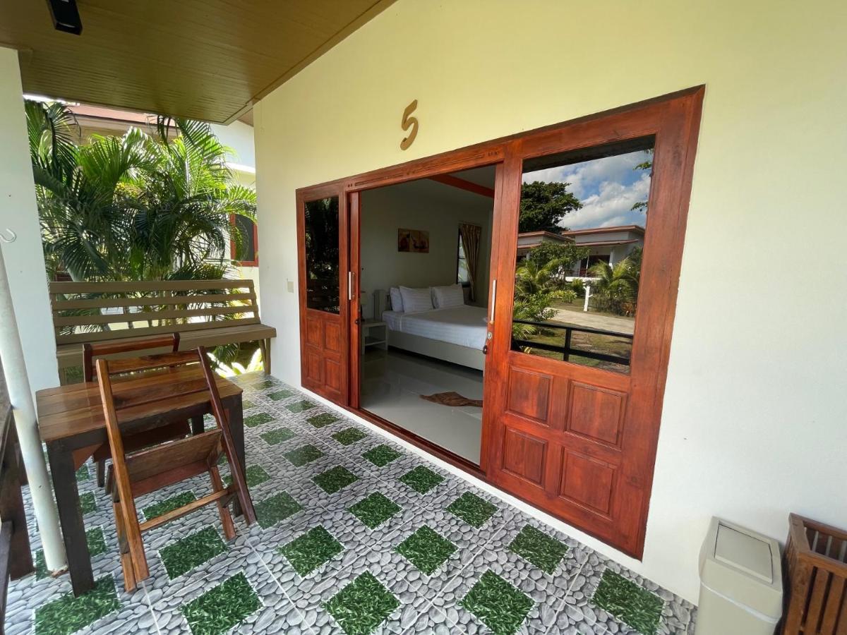 Breeze Bay Villa Wok Tum Екстер'єр фото